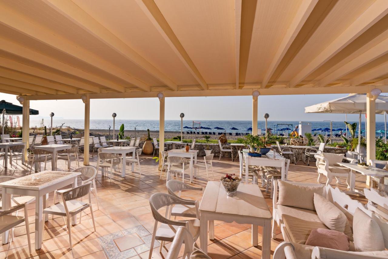Hotel Kathrin Beach Adelianos Kampos Zewnętrze zdjęcie