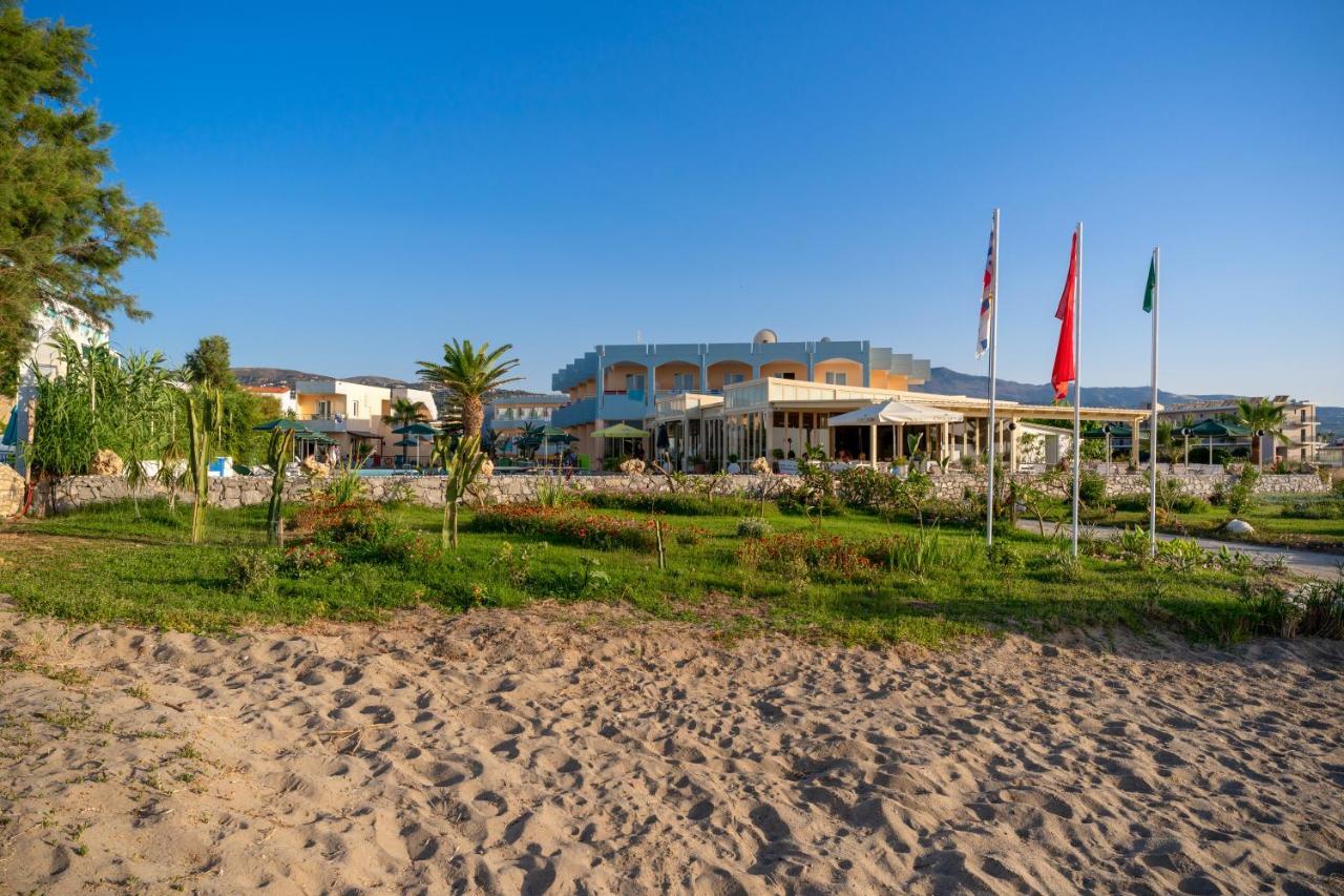 Hotel Kathrin Beach Adelianos Kampos Zewnętrze zdjęcie