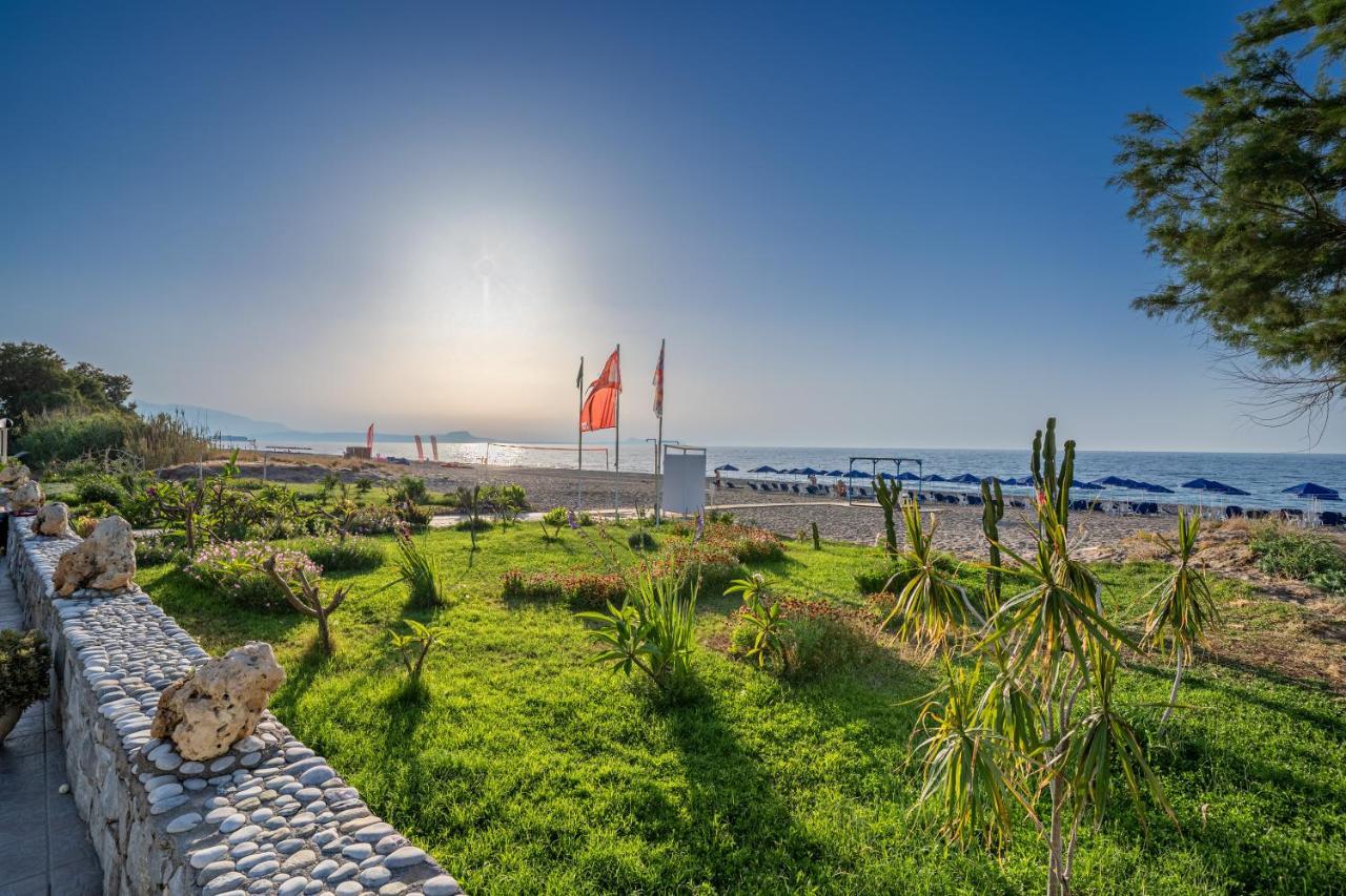 Hotel Kathrin Beach Adelianos Kampos Zewnętrze zdjęcie