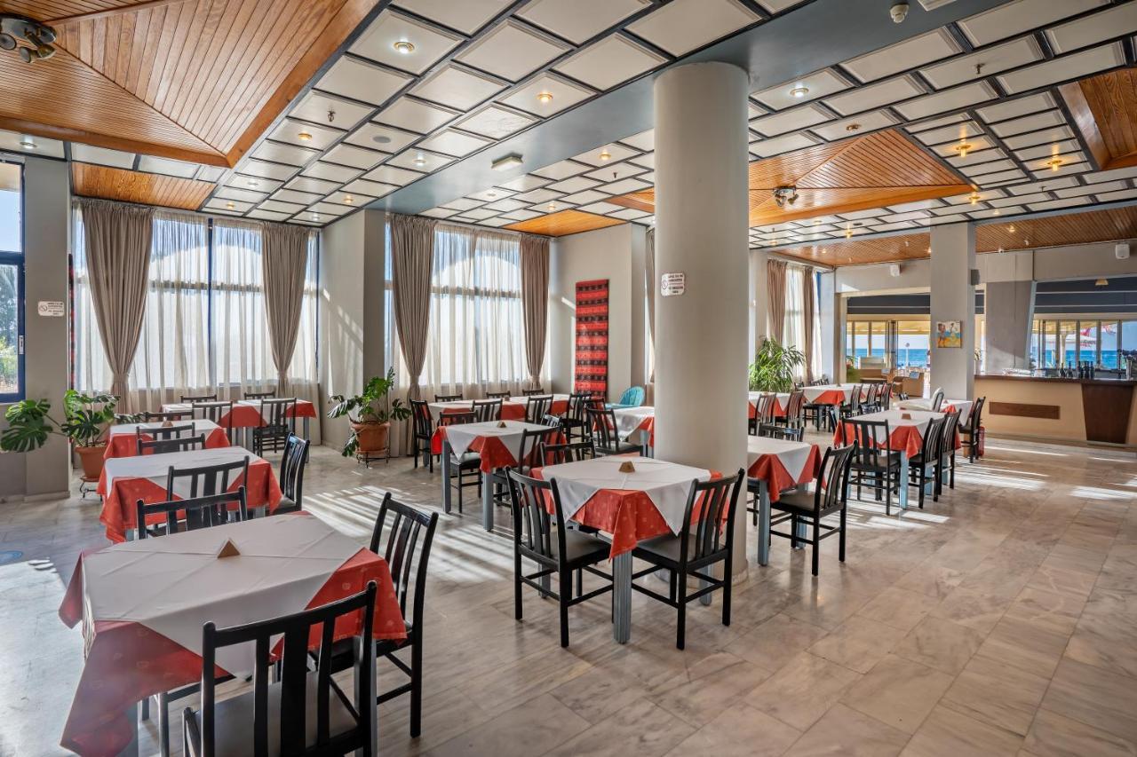 Hotel Kathrin Beach Adelianos Kampos Zewnętrze zdjęcie
